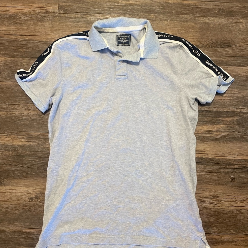 Abercrombie & Fitch Light Gray Polo Shirt with Logo Accents